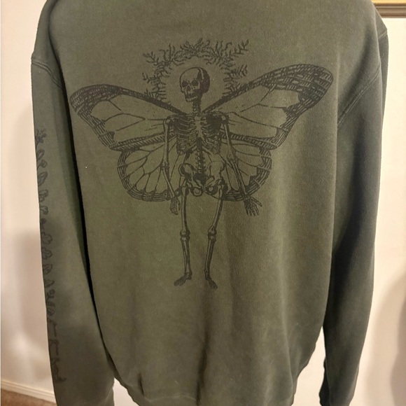 Hot Topic Tops - Hot Topic Green Crewneck with Skeleton Butterfly Graphic